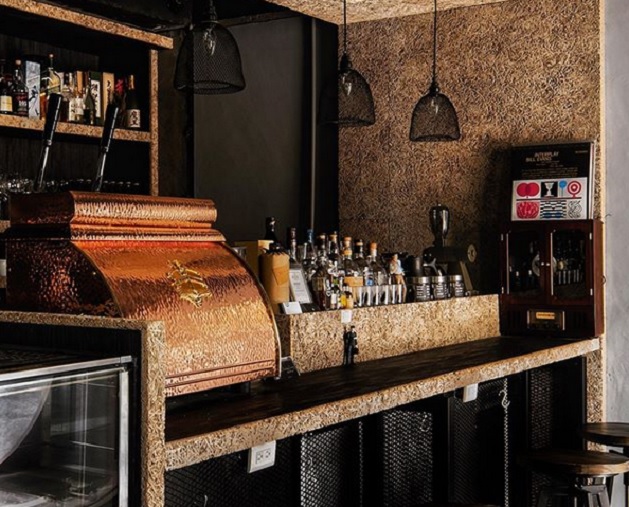 Ако не волите људе, овај бар је савршен за вас: На овом мрачном месту ће вас увек неко разумети